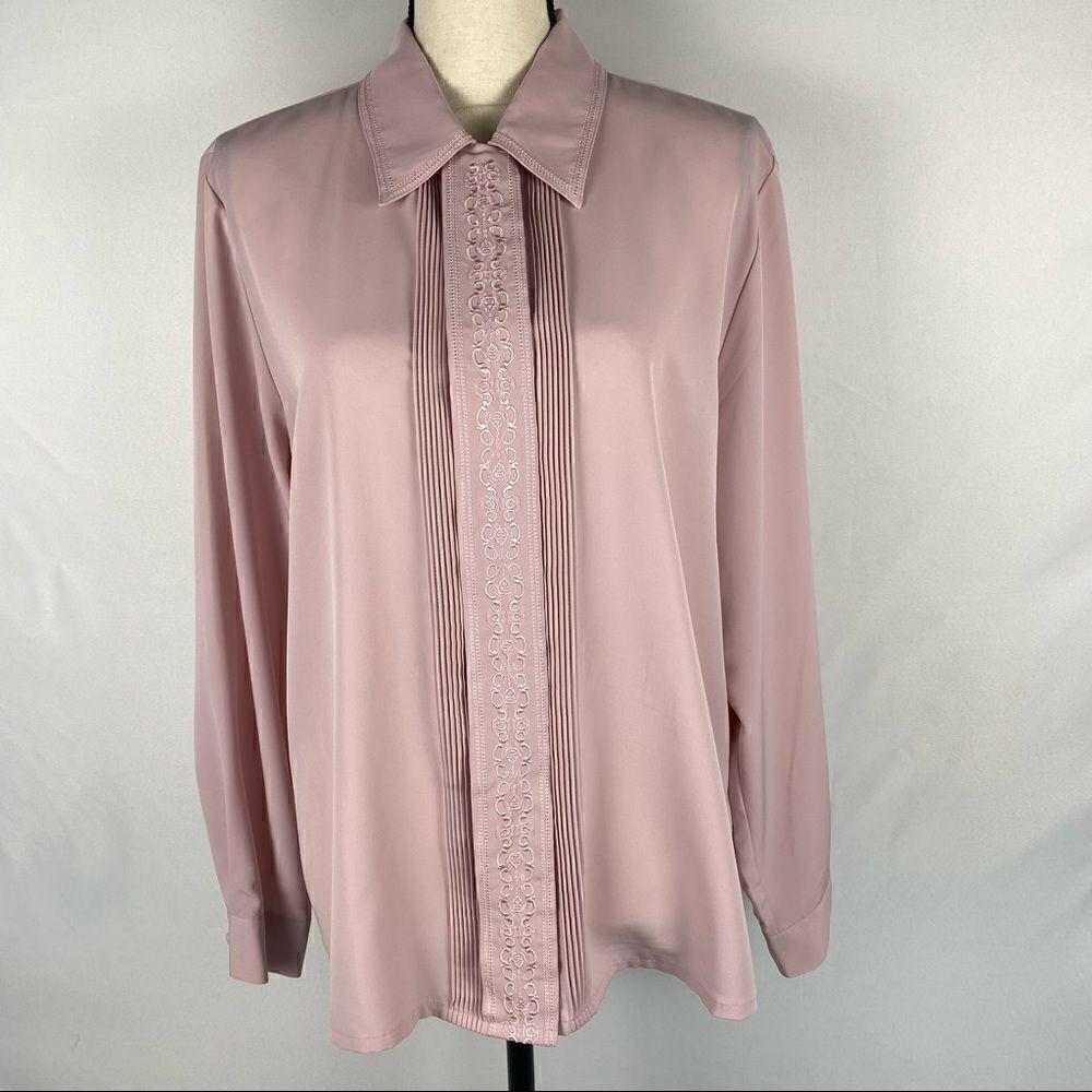 Vintage Apparenza Long Sleeve Button Down Blouse with Embroidery